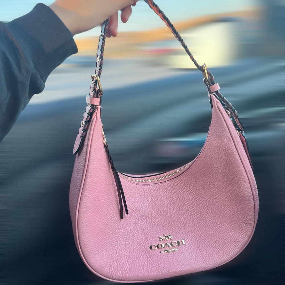 Coach Hobo Shoulder Bag 🌸